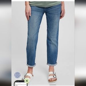 Gap Maternity Inset Panel Girlfriend Jeans with Washwell size 27 medium wash